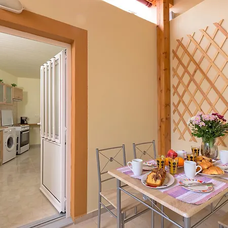 Апартаменти Valia's House Rhodes City